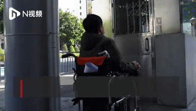 广州部分天桥“无障碍电梯”惨变摆设,市民:使用很有障碍!